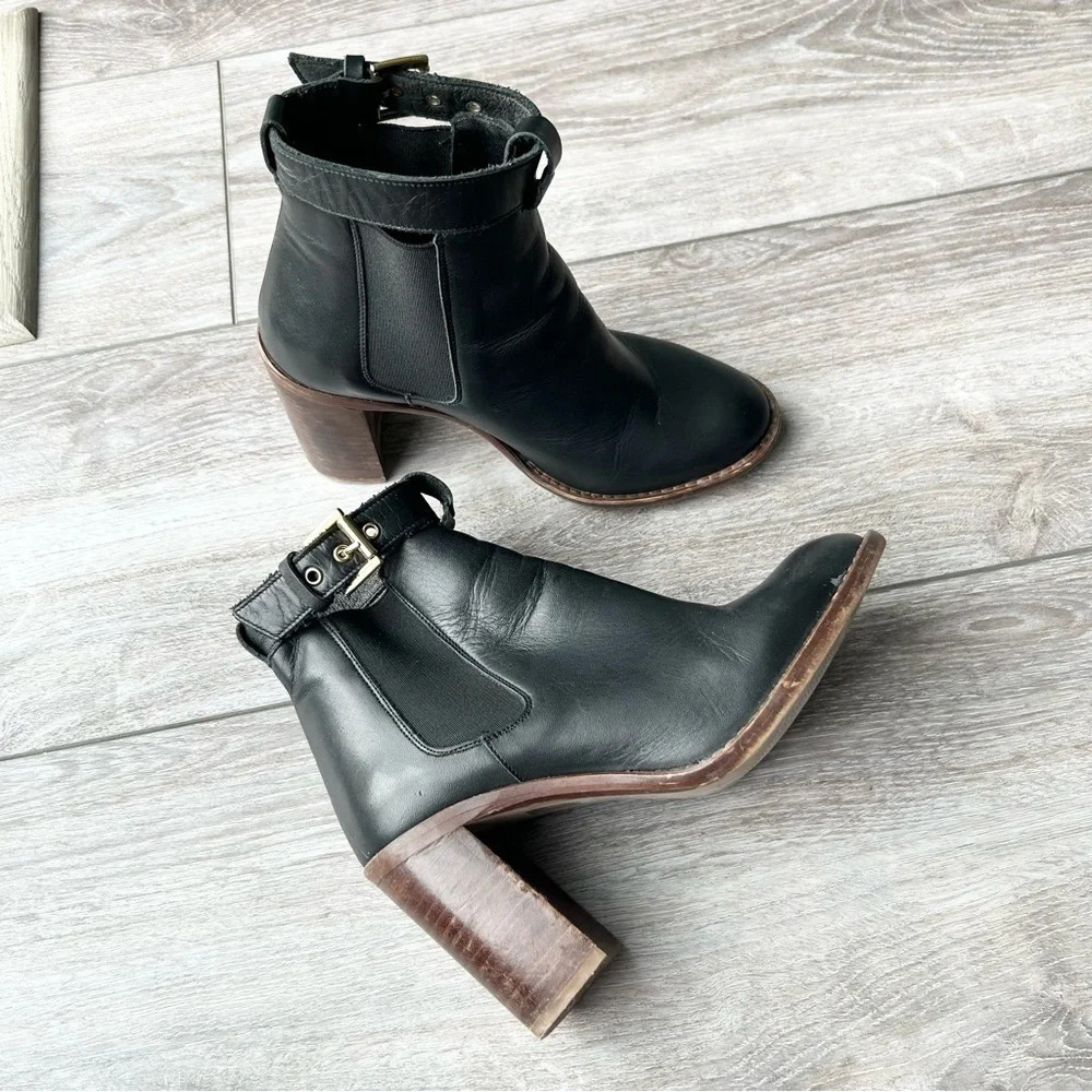 KG KURT GEIGER Sebastian Black Leather Buckle Ankle Boots Made in Spain